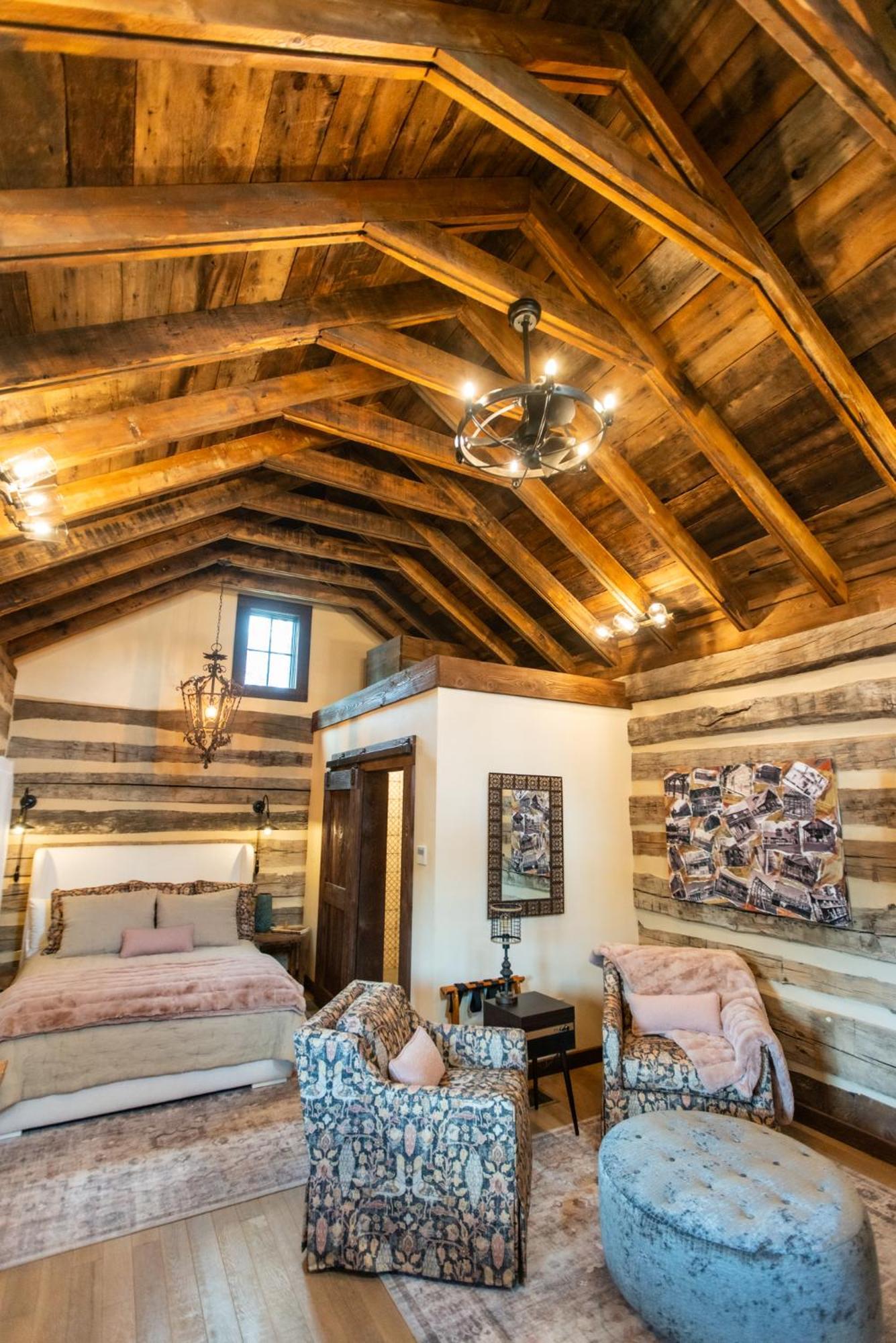 Barnwood Village White Sulphur Springs Exterior foto